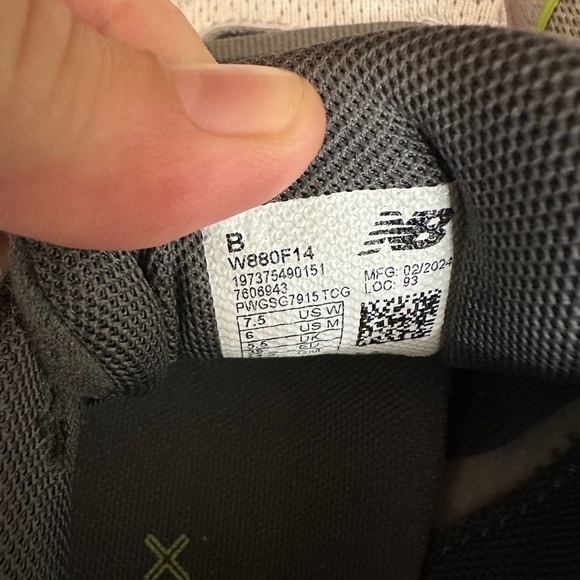 New Balance Fresh Foam X 880v14 Women's Grey Lime Glo Left Size 7.5 Right Size 8 - Picture 10 of 10